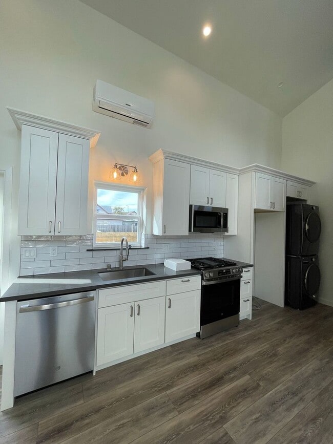 Foto del edificio - 121 Nelson St