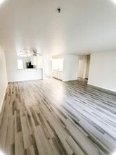 Building Photo - Lakeshore Apartments - Lake Views!