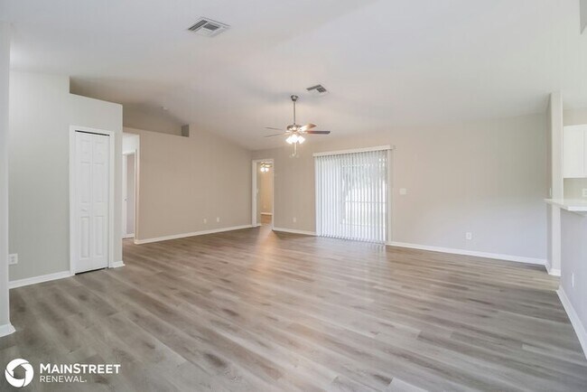 Foto del edificio - 806 Dudley Ave S