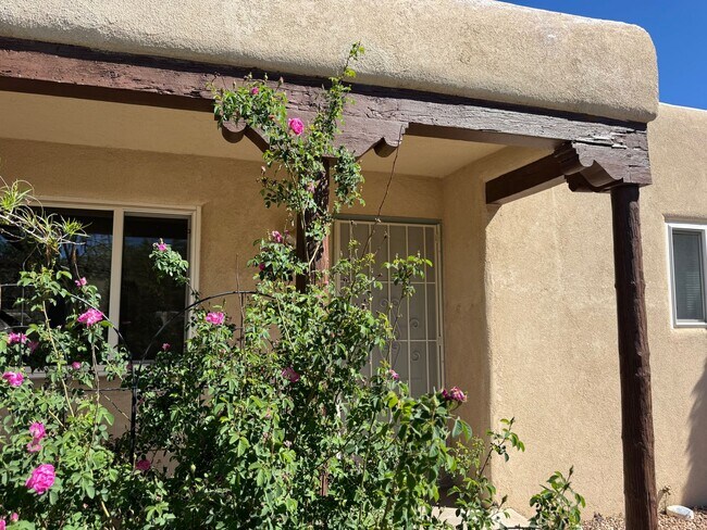 Foto del edificio - Victory Hills Charm!