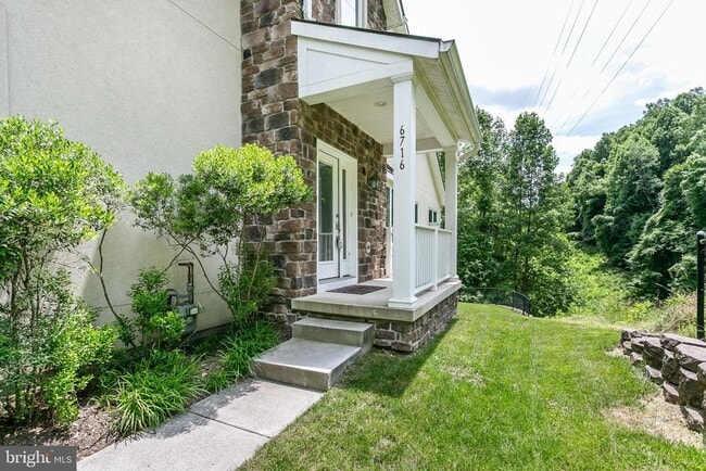 Foto del edificio - 6716 Newstead Ln