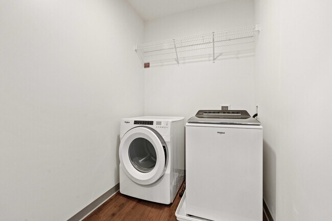 Foto del edificio - The Wildwood at Main