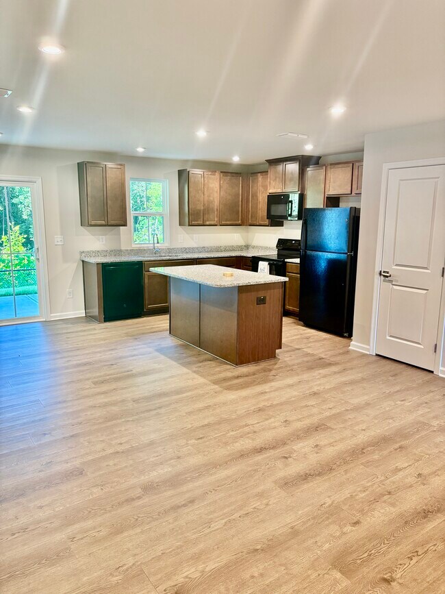Building Photo - 6650 Gibraltar Rock Dr