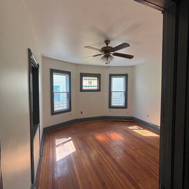 Foto del edificio - 19 Topliff St