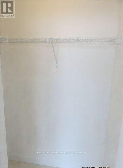 Building Photo - 8 Eglinton Ave E