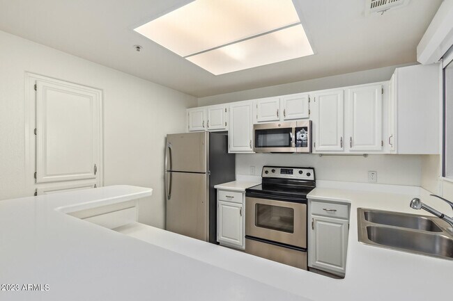 Foto del edificio - 11375 E Sahuaro Dr