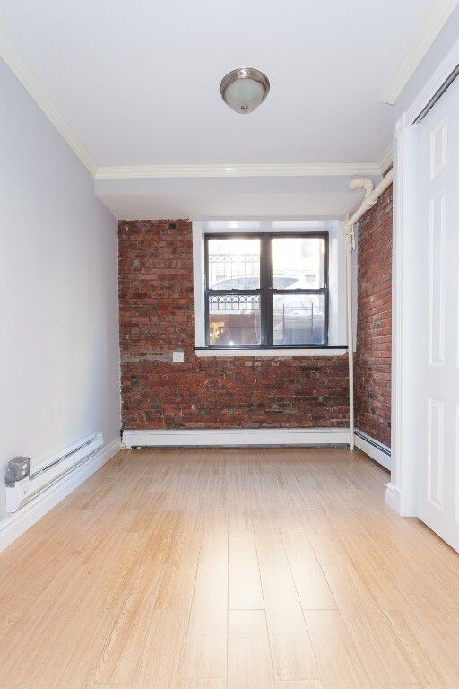 Building Photo - 1BR - No Fee & 1 month free as incentives!