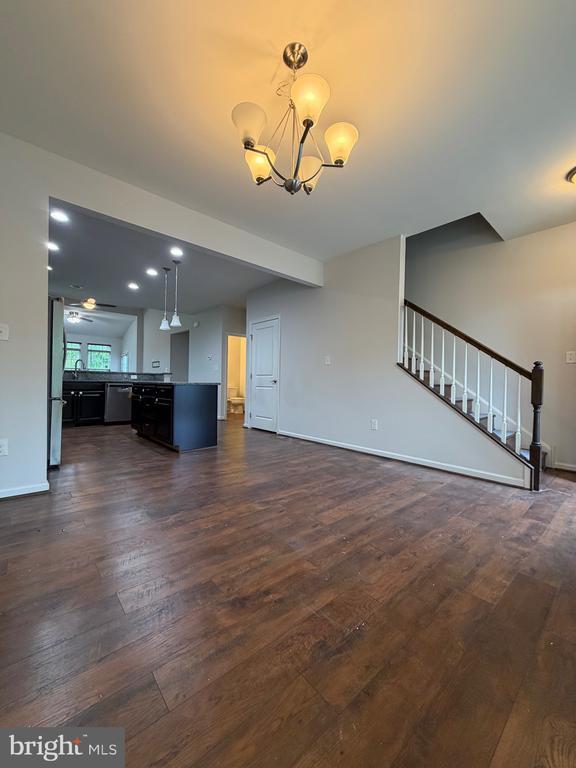 Building Photo - 122 E General Grey Ct