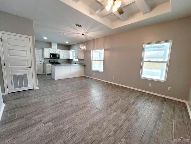 Building Photo - 14 14th St