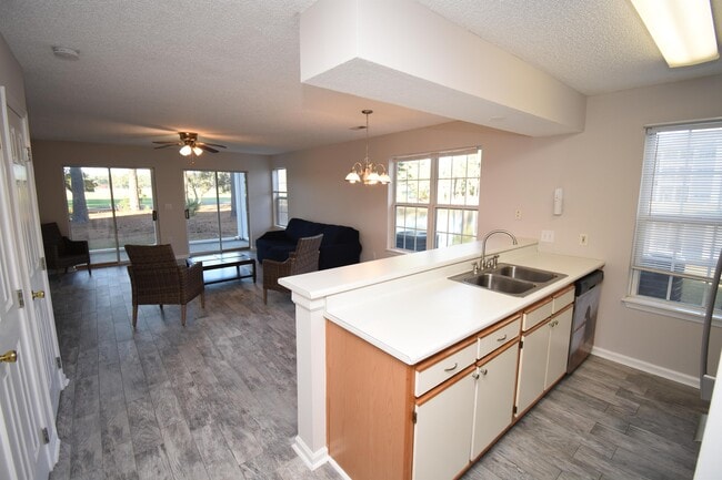 Building Photo - 4990 Windsor Green Way