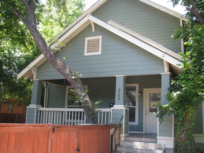 Building Photo - UT PRE LEASE: Remodeled North Campus Bunga...