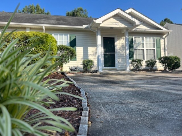 Foto principal - 938 Cameron Cir