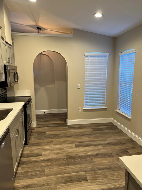 Foto del edificio - 214 Meljane Dr