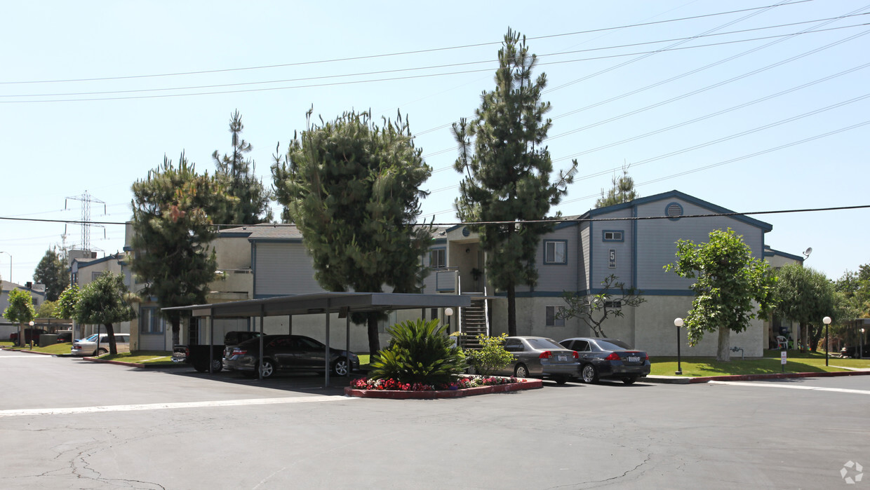 Building Photo - Whittier West Apartments