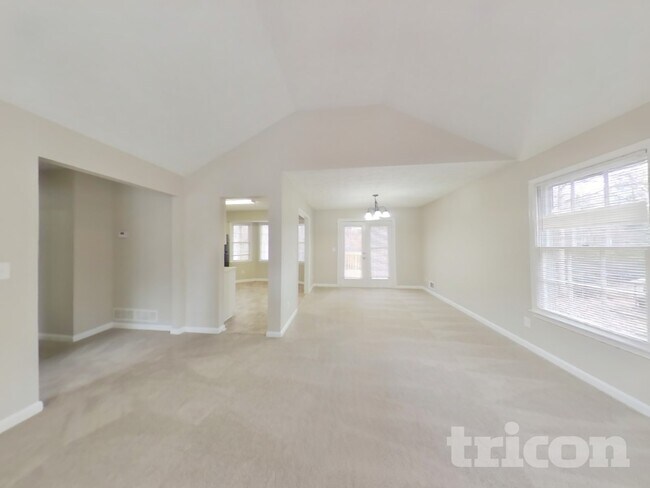 Building Photo - 3746 Windy Hill Dr SE