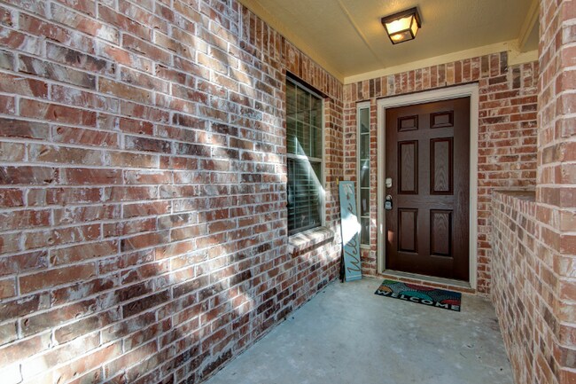 Building Photo - 9854 Wake Bridge Dr