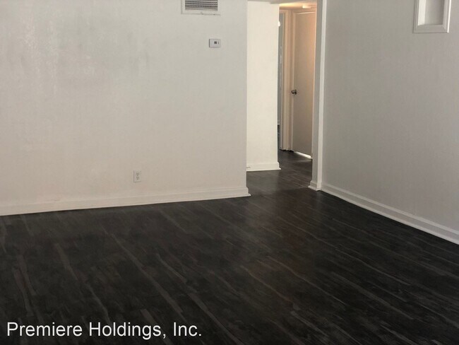 Building Photo - 2205 Sunrise Ave