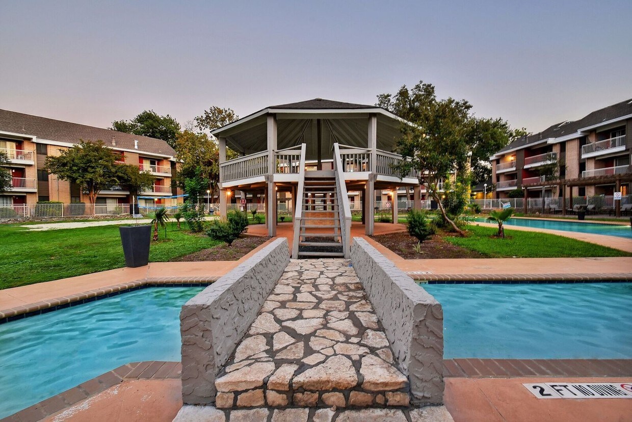 Bellaire Oasis at Oakwell Alquileres en San Antonio, TX