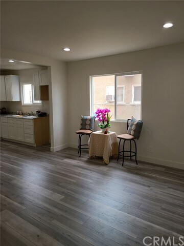 Foto del edificio - 1432 Cherry Ave