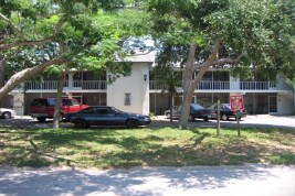 Building Photo - 514 S Betty Ln