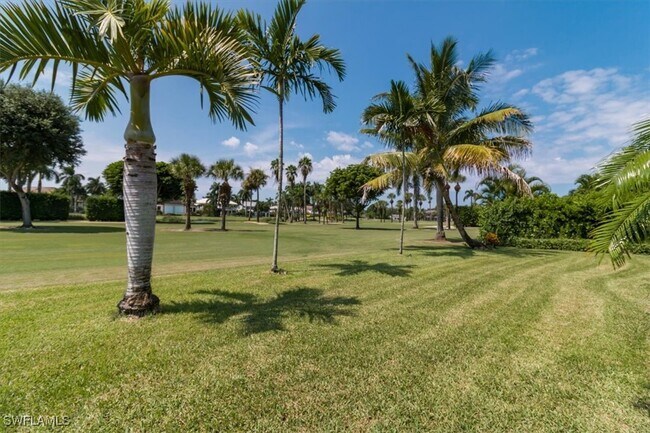 Foto del edificio - 640 Harbour Dr