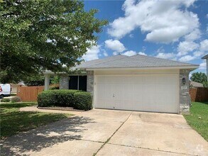 Building Photo - 1501 Nettie Dr