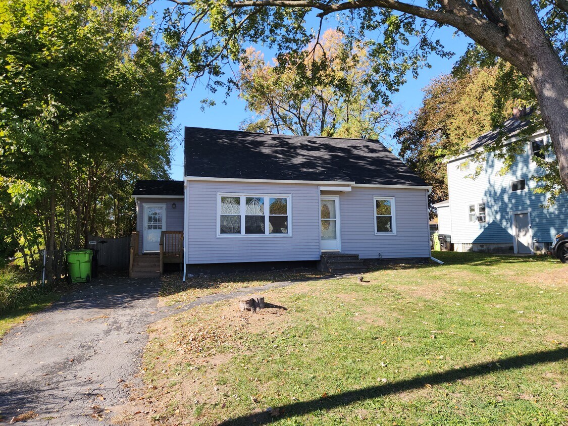 Foto principal - 113 Parker Ave