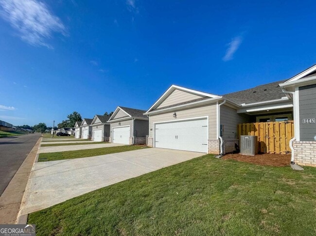 Building Photo - 1449 Proust Ln