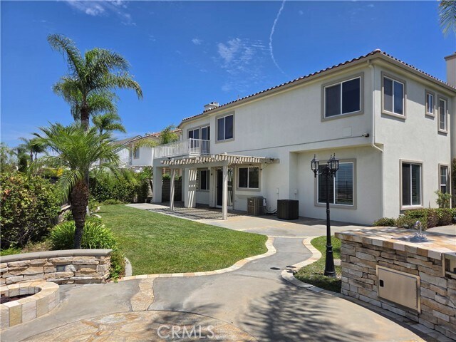 Foto del edificio - 17568 Cloverdale Way
