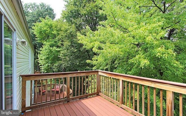 Foto del edificio - 713 Bonnie Meadow Ln