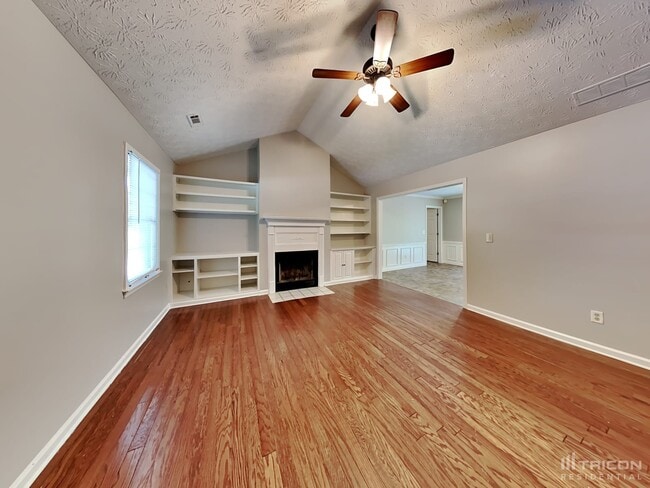 Building Photo - 360 Christian Woods Dr