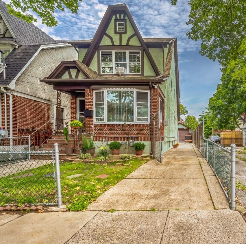 Experience Modern Luxury: Fully Renovated ... - Experience Modern Luxury: Fully Renovated ...