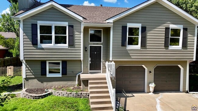 Building Photo - 33124 W 87th Terrace