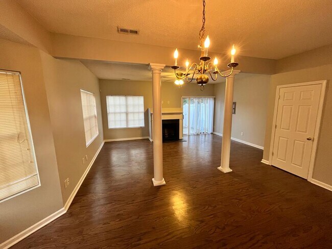 Building Photo - 101 Baberton Dr