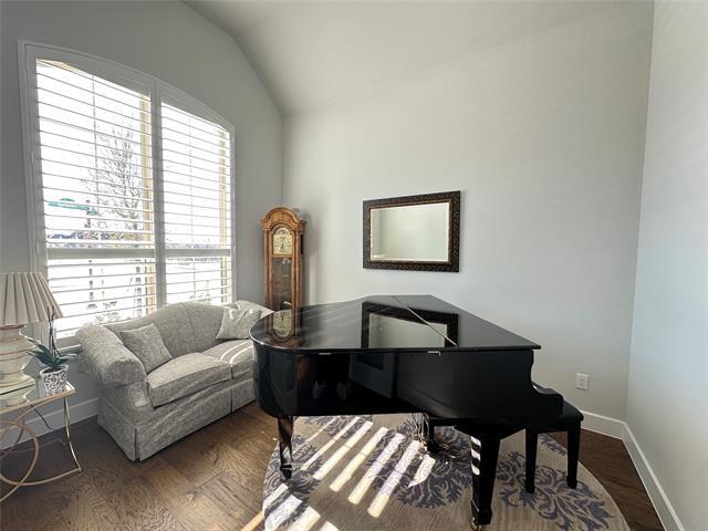 Building Photo - 3880 Verona St