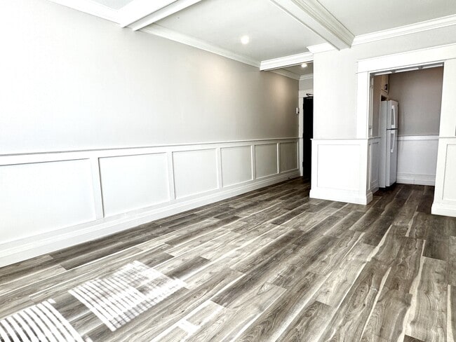 Building Photo - 277 Curry Ave