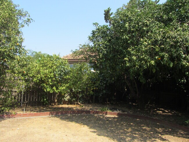 Foto del edificio - 6929 McQuillan Cir