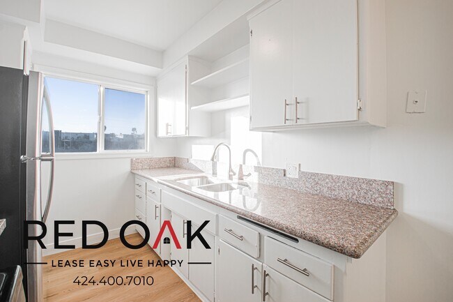 Foto del edificio - 1115 W 111th St