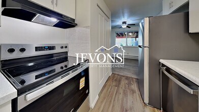 Building Photo - 2414 N St NE