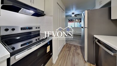 Building Photo - 2414 N St NE