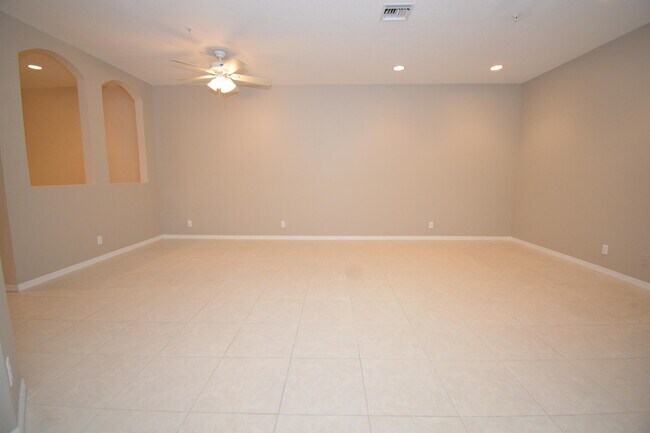 Building Photo - 110 Lighthouse Cir