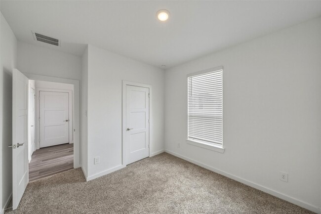 Foto del edificio - 1613 Sunbend Ln