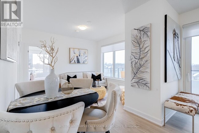 Photo du bâtiment - 3200-3200 William Coltson Ave