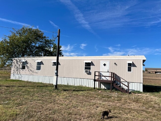 Building Photo - Newly Remodeled Home on a large lot