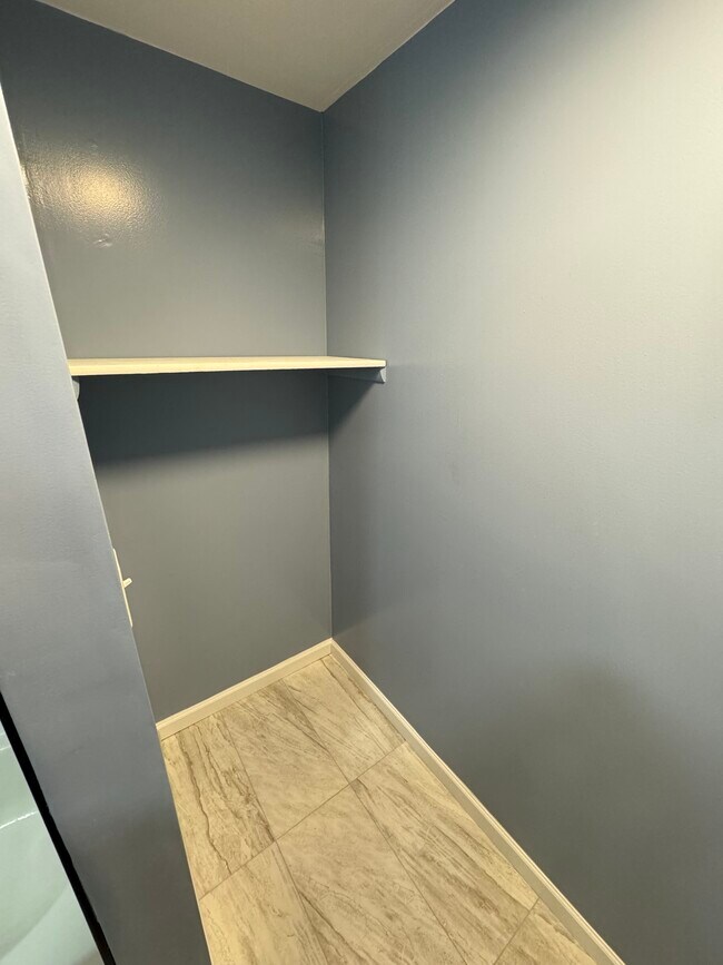 Building Photo - 114 Lebeouf Dr