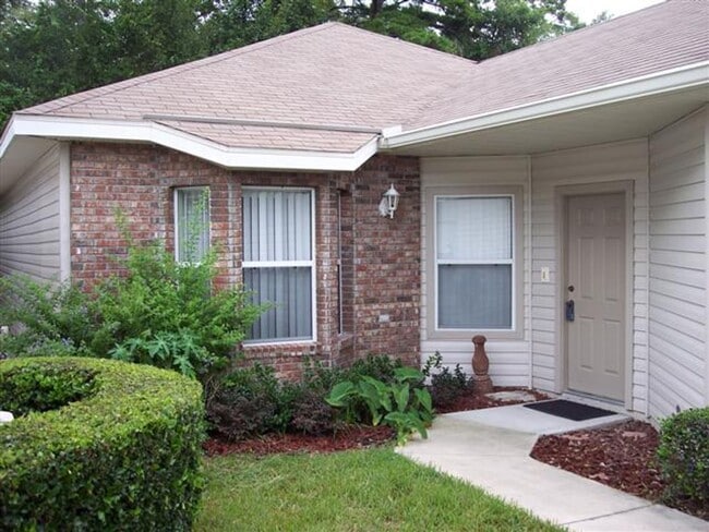 Foto del edificio - Just listed!   Home in Blues Creek!