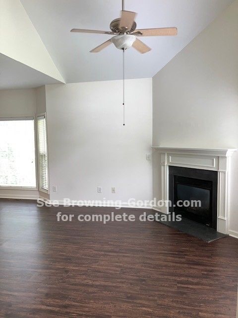 Foto del edificio - Awesome duplex located close to Vanderbilt...