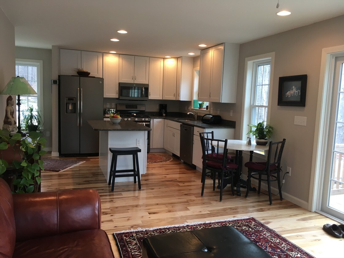 444 Holderness Rd, Sandwich, NH 03227 Apartments in Sandwich, NH