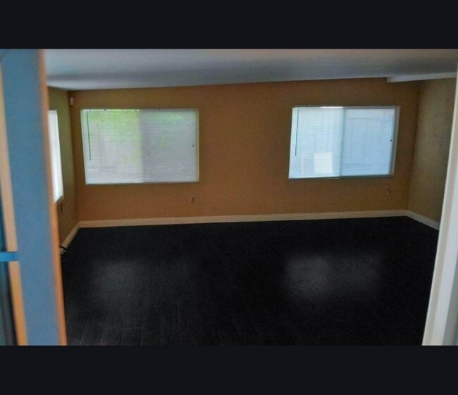 Foto del edificio - 1151 Viewpointe Blvd