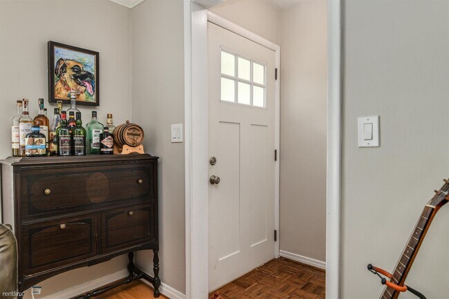 Building Photo - 3 br, 2 bath House - 1227 Mayfield Drive